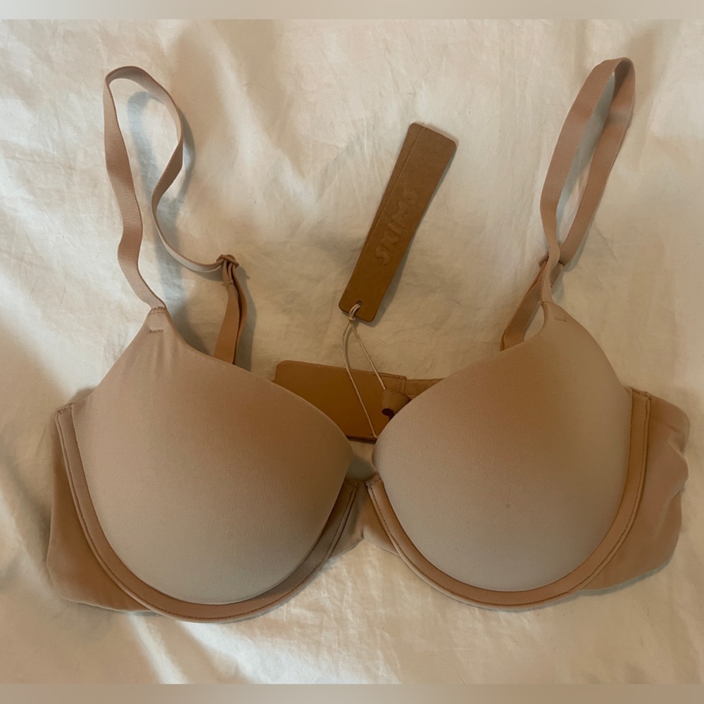 NWT Skims fits everybody push up Demi bra 36B color clay NEW